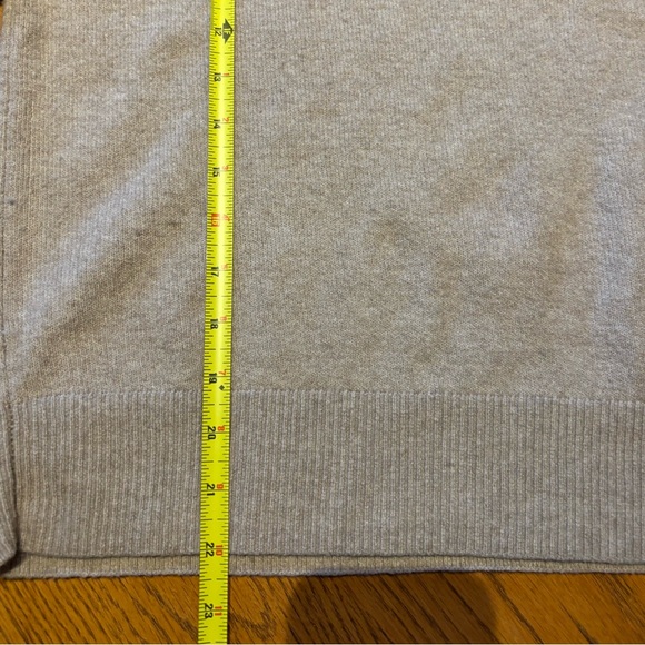 H & M Stylish Tan Sweater M - Picture 8 of 8